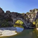 Hébergement de vacances In Ardeche With Pool & Garden Fabras